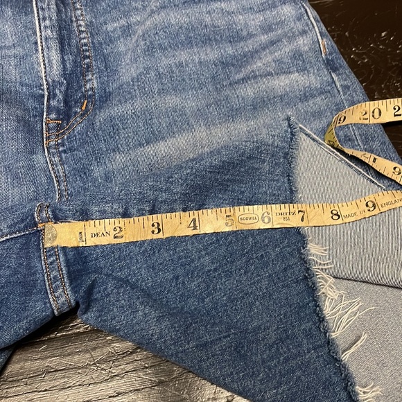 Madewell High Rise Mid Length Denim Shorts Size 29. - Picture 6 of 8